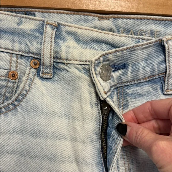 American Eagle Highest Rise Baggy Straight Jeans Light Wash Size 24 - Picture 5 of 13